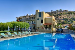 ionis family hotel in kefalonia